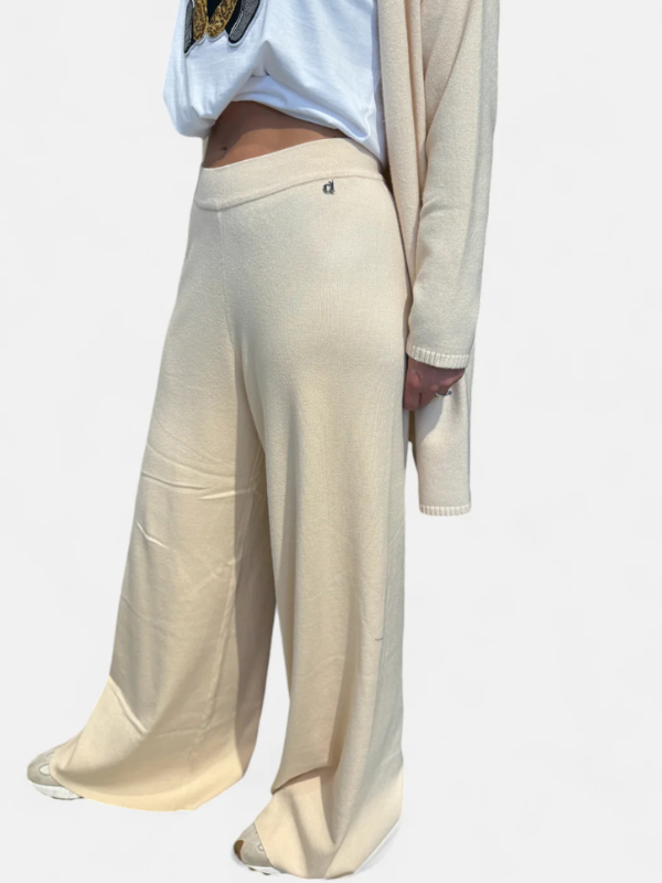 Pantalón de punto beige DIXIE.