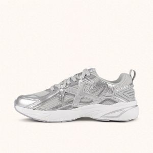 Deportivas futurista plata metalizada M2000 09 MUNICH.